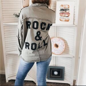 Elan Rock & Roll green snap oversized jacket